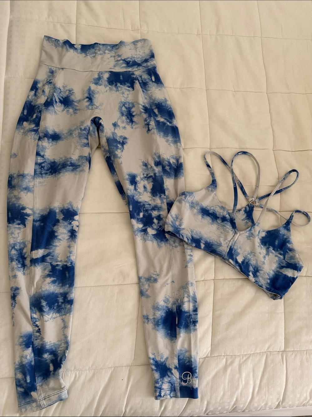 Bombshell Sportswear Blue and White Tie-Dye Sports Bra & Leggings